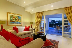 Living area - Marshden Estate (Stellenbosch)