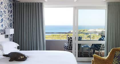 One Marine Drive Boutique Hotel