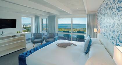 One Marine Drive Boutique Hotel