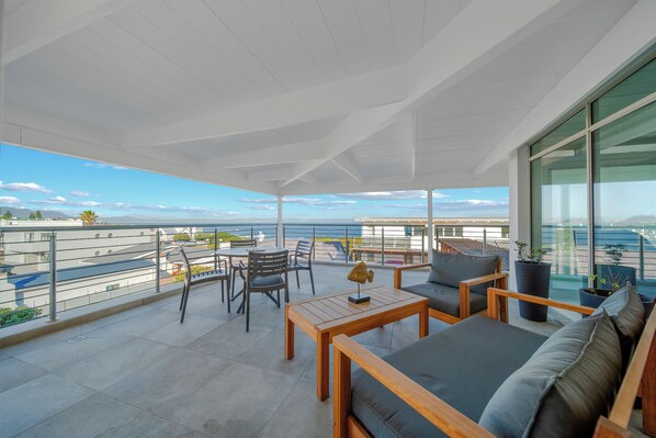 Premium Suite, Partial Sea View | Street view