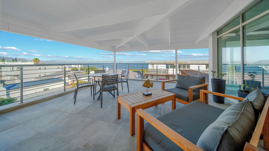 One Marine Drive Boutique Hotel