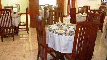 Breakfast and dinner served, international cuisine