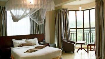 In-room safe, free rollaway beds, free WiFi