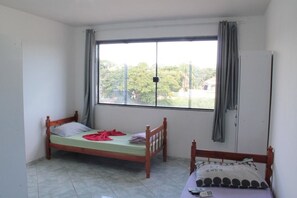 Desk, rollaway beds, free WiFi