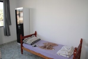 Desk, rollaway beds, free WiFi