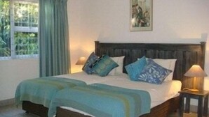 Familien-Suite (2 Rooms) | 3 Schlafzimmer, hochwertige Bettwaren, Zimmersafe, Bügeleisen/Bügelbrett