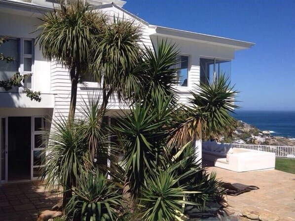 숙박 시설 구내