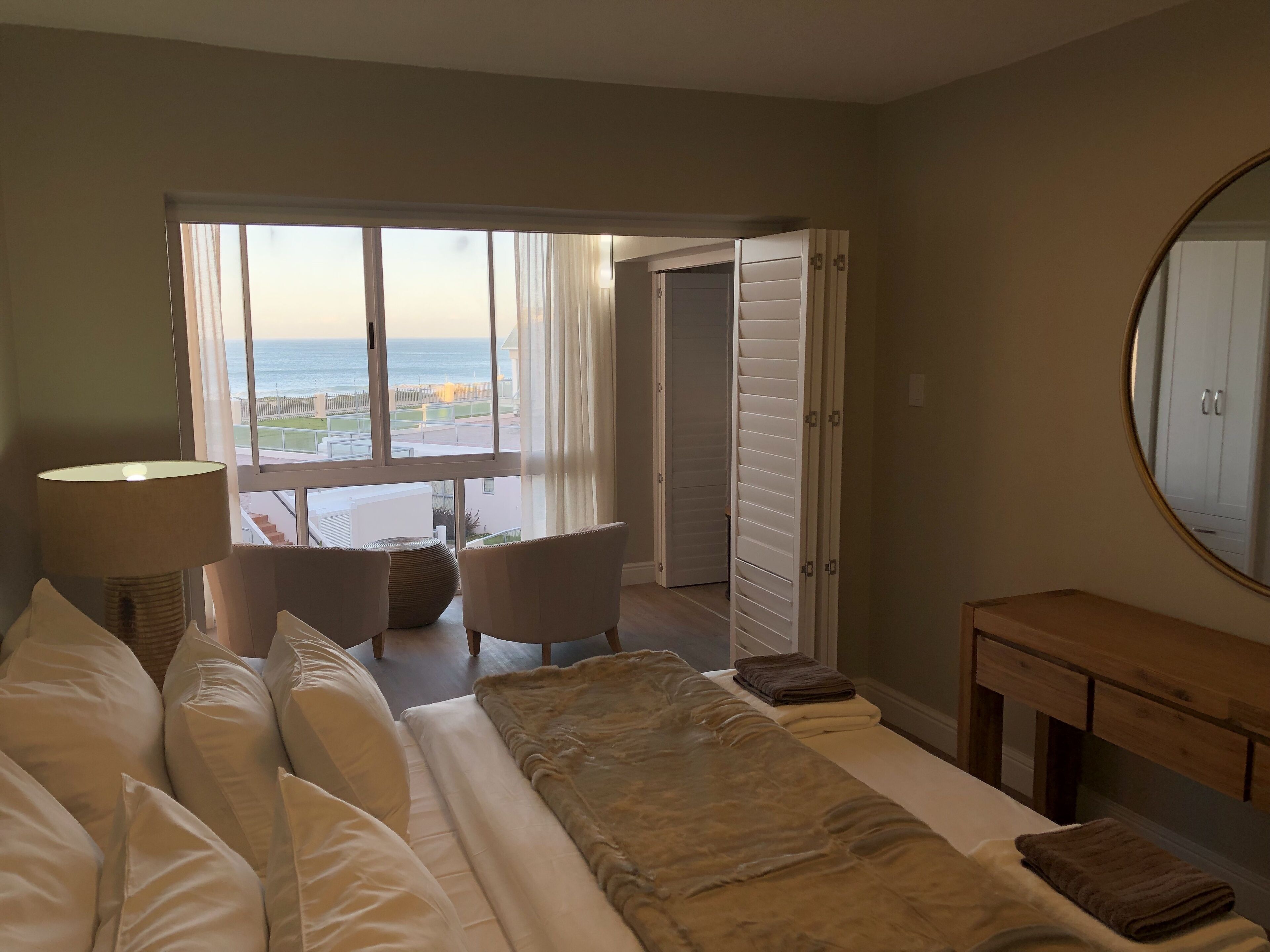 Family Apartment, 3 Bedrooms, Ocean View, Beachfront | Egyptian cotton sheets, premium bedding, Select Comfort beds, minibar