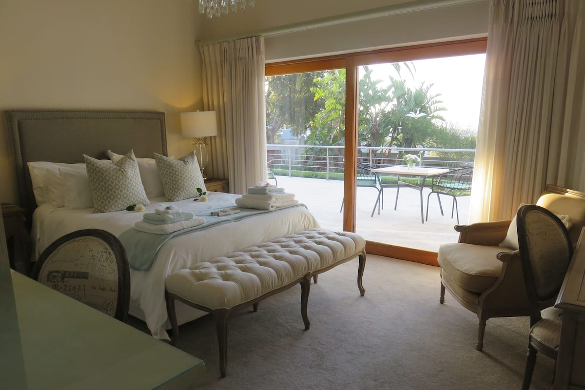 Luxury-Vierbettzimmer, 2 Schlafzimmer, Terrasse, Buchtblick