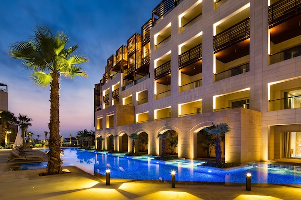 Seasonal outdoor pool, open 10:00 AM to 6:00 PM, cabanas (surcharge)
