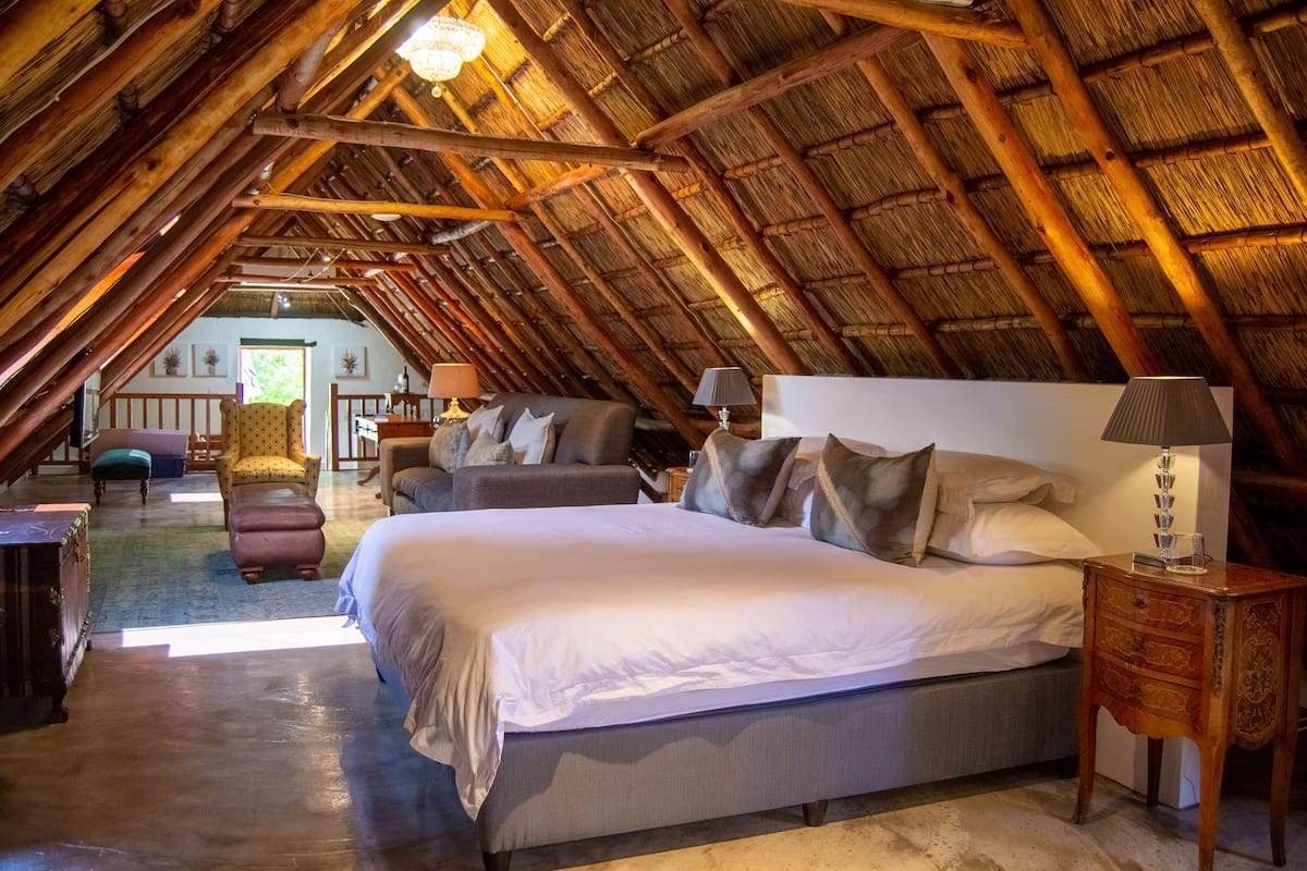 Deluxe Double Room | Premium bedding, minibar, in-room safe, desk