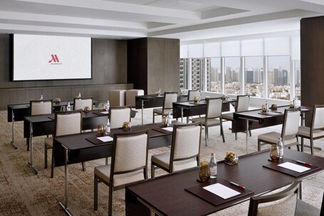Marriott Hotel Downtown, Abu Dhabi - Image 34
