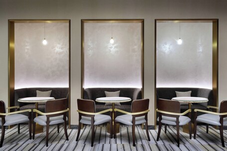 Marriott Hotel Downtown, Abu Dhabi - Image 21