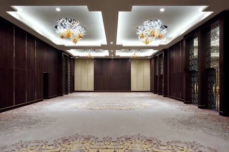 Marriott Hotel Downtown, Abu Dhabi - Image 55