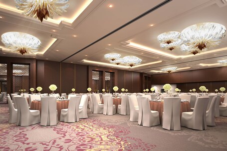 Marriott Hotel Downtown, Abu Dhabi - Image 14