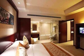 Minibar, in-room safe, alarm clocks