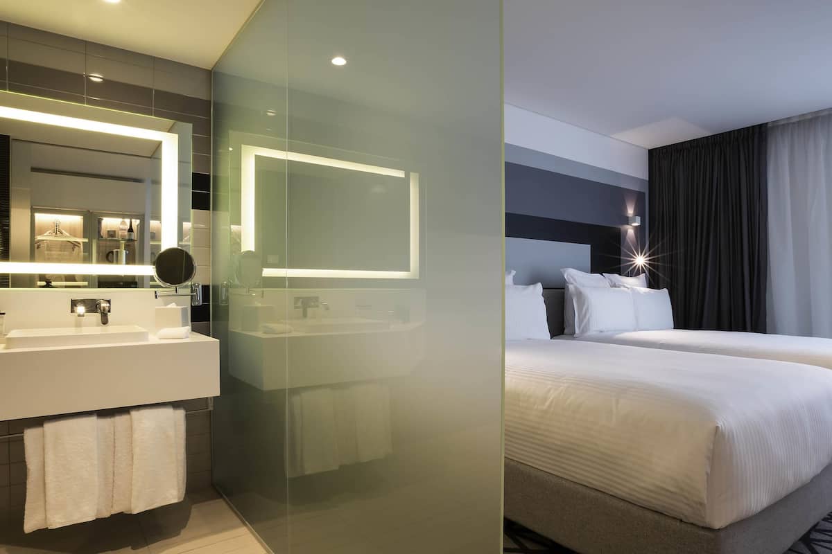 1 quarto, roupas de cama premium, camas com colchões pillow-top