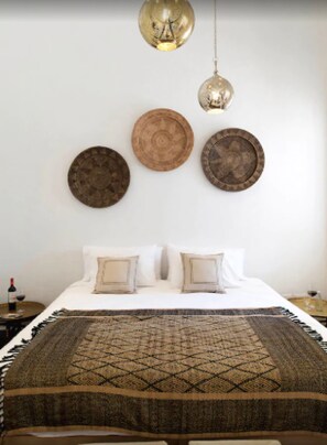 Deluxe Room 1 king bed | Premium bedding, minibar, in-room safe, individually furnished - Noi Blend Colchagua (Palmilla)