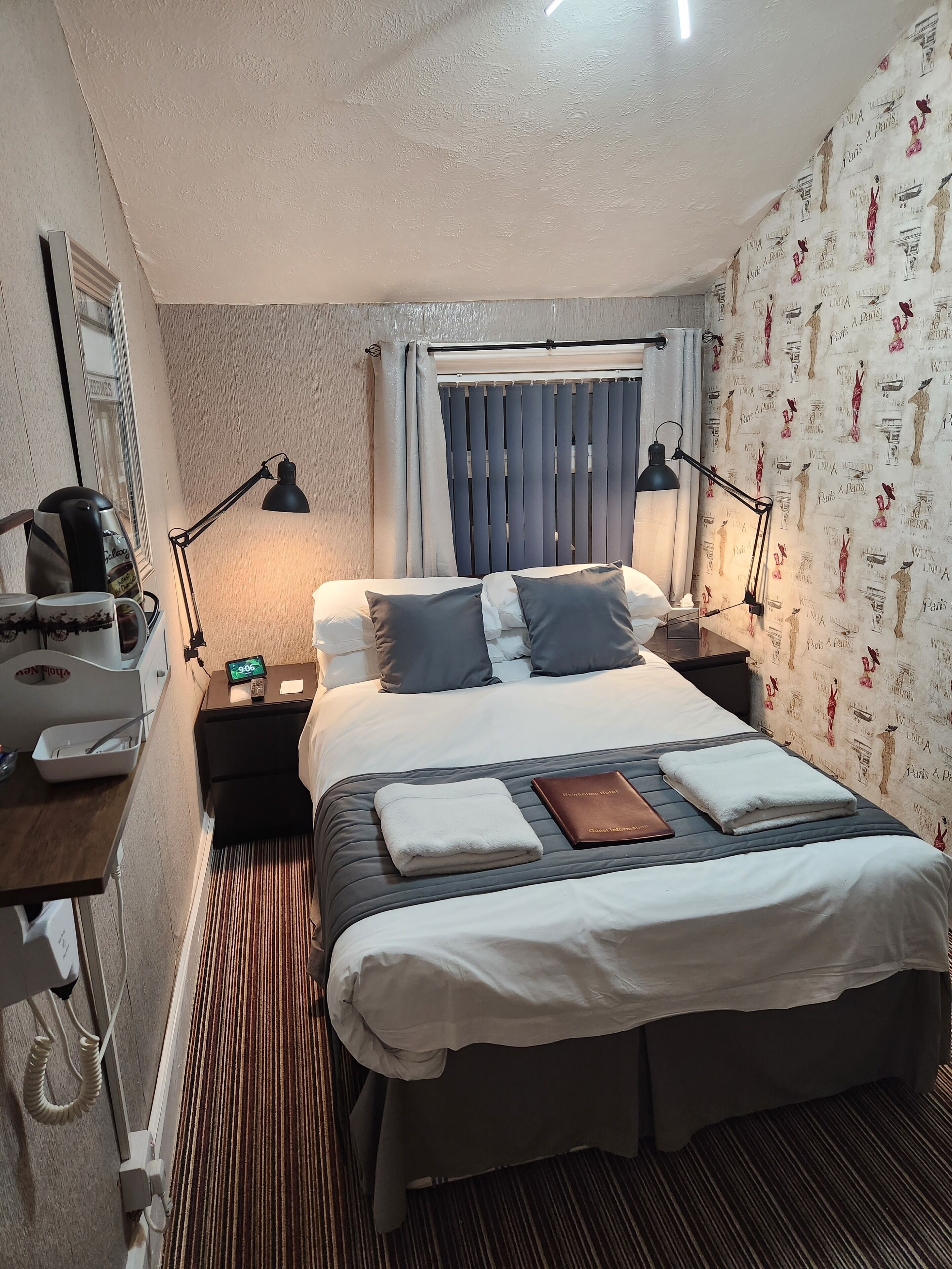 Iron/ironing board, free WiFi, bed sheets