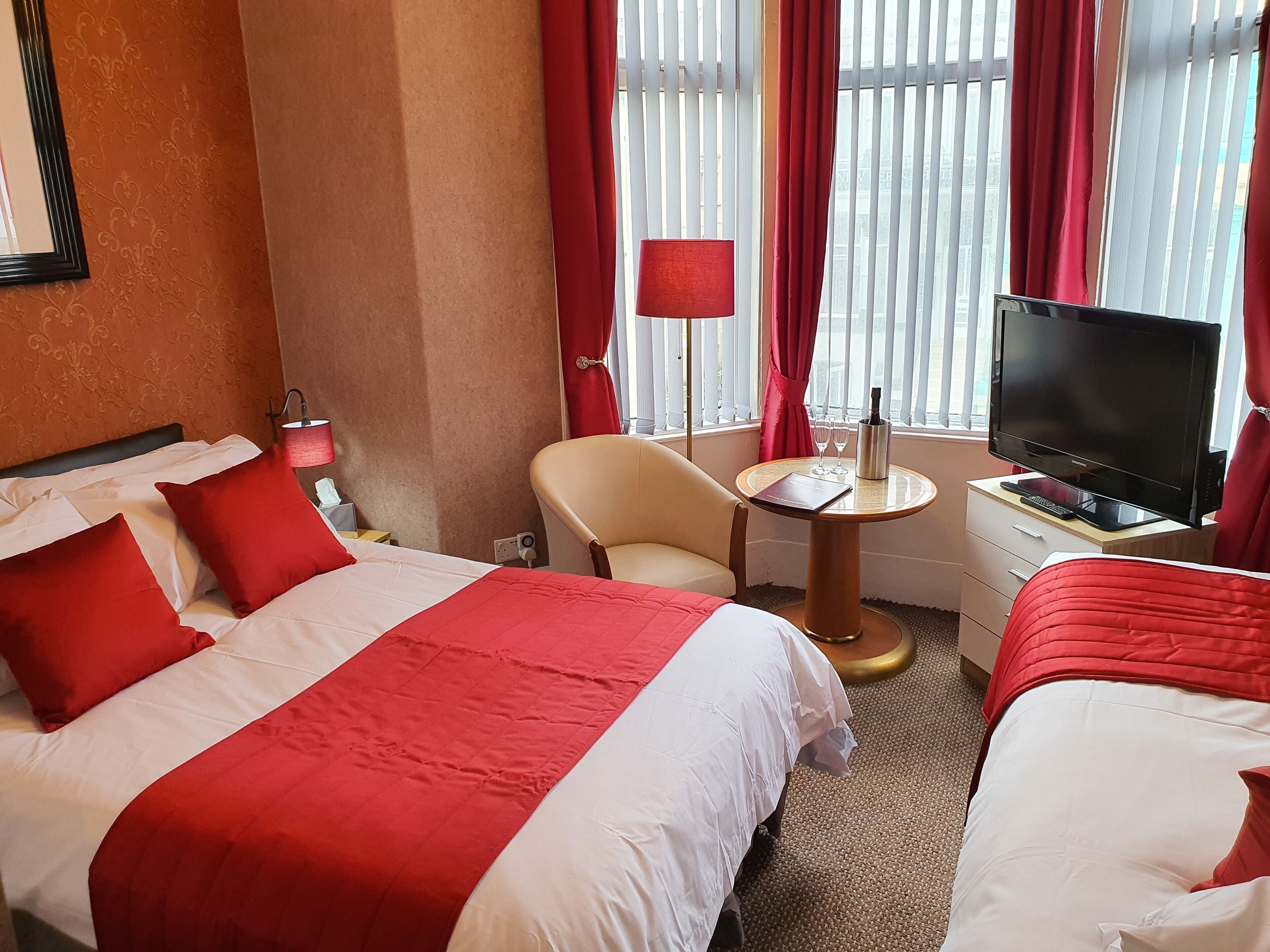 Iron/ironing board, free WiFi, bed sheets