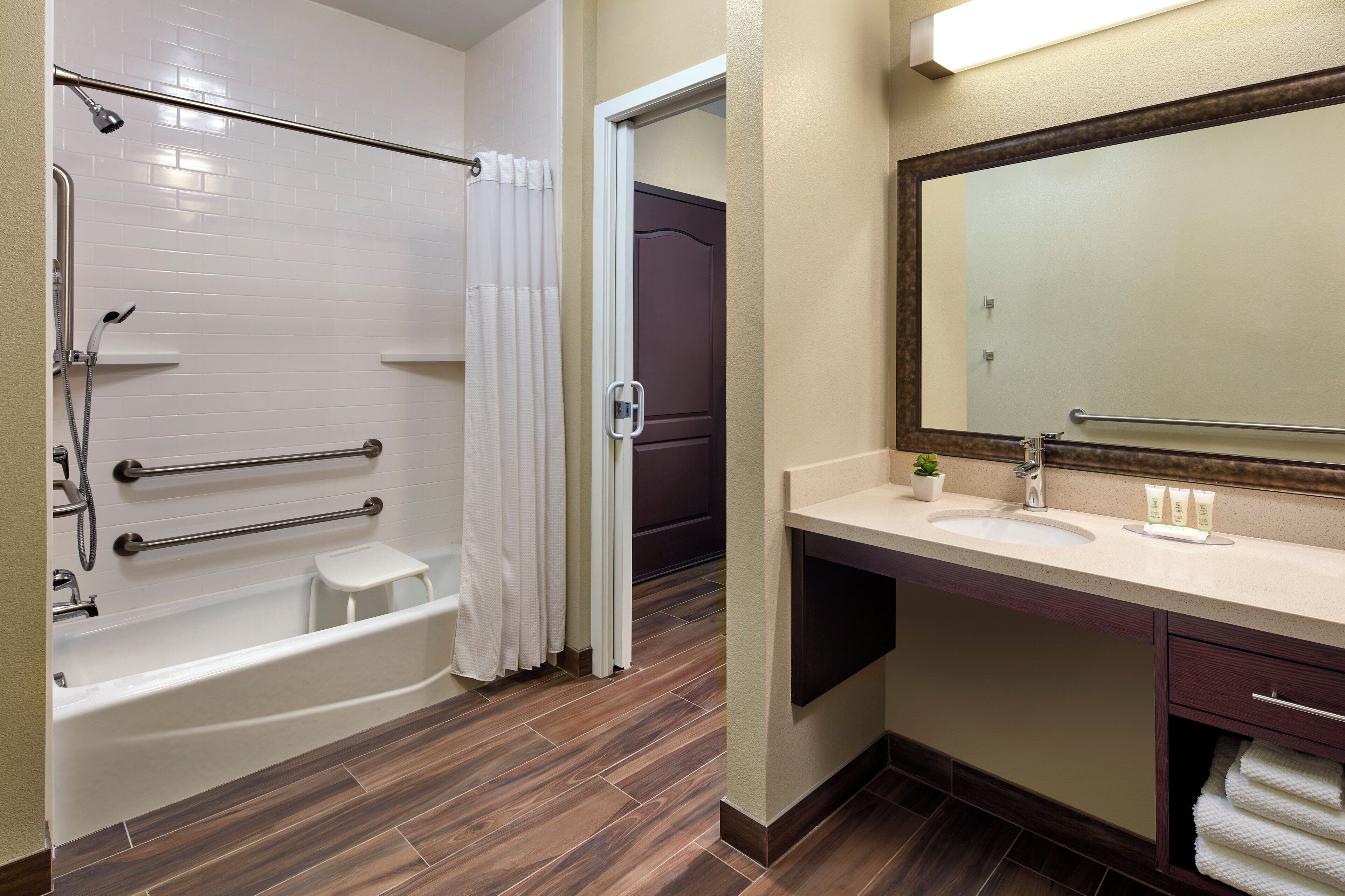 Foto - Staybridge Suites Anaheim At The Park, An Ihg