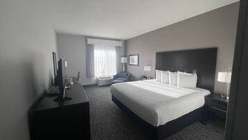 Premium bedding, pillowtop beds, in-room safe, desk