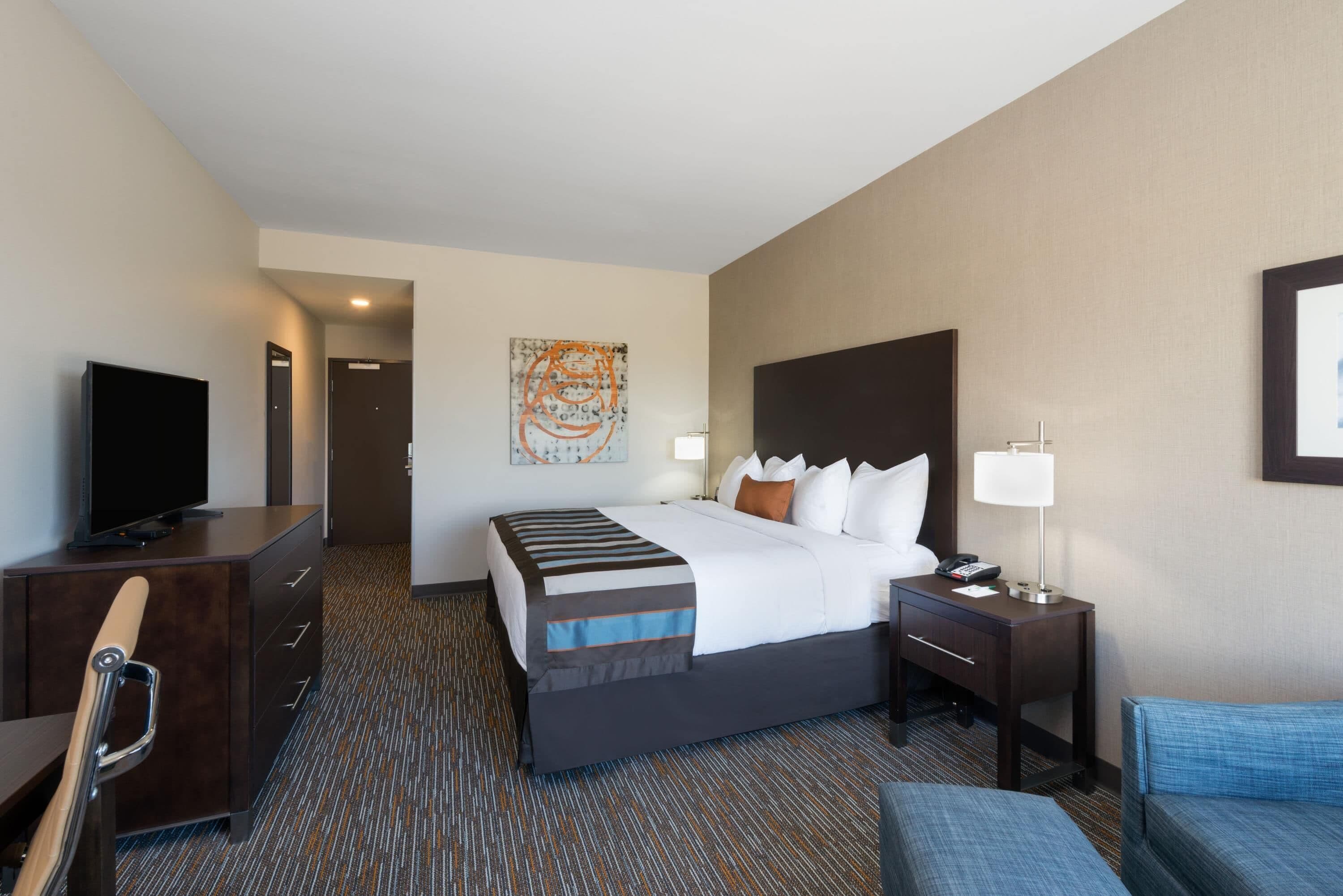 Premium bedding, pillow-top beds, in-room safe, desk