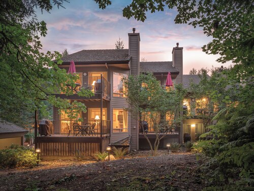 Whispering Woods Resort