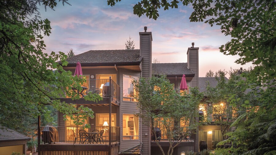 Whispering Woods Resort
