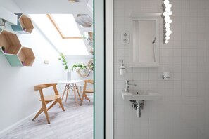 Economy Single Room | Room amenity - Che Hotel (Moscow)