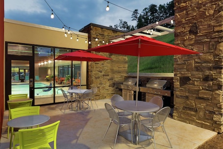 Terraço/pátio. Home2 Suites by Hilton Cartersville
