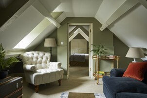 Studio | Desk, iron/ironing board, free WiFi, bed sheets