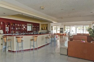 Bar (en la propiedad)