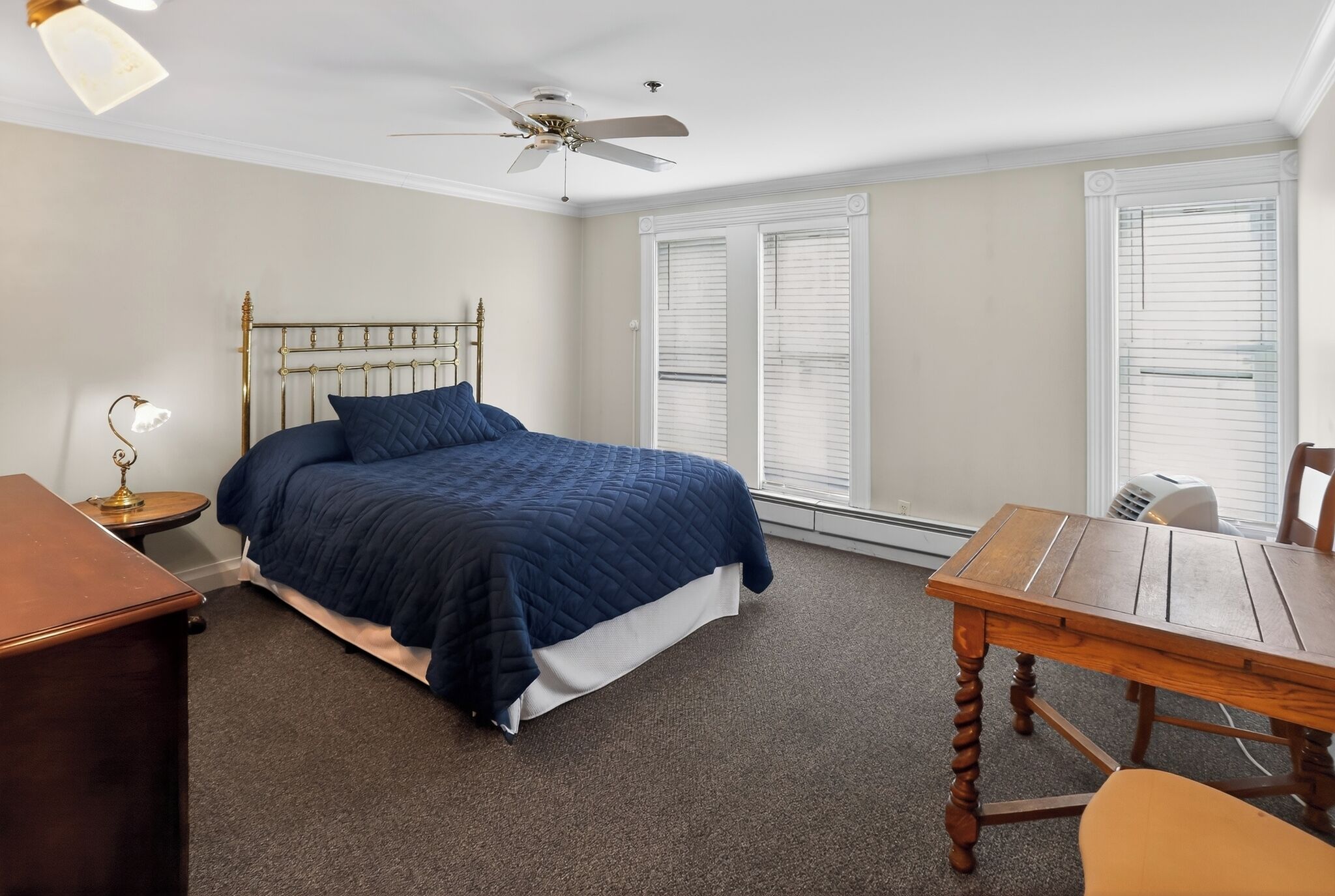 Zimmer, 1 Schlafzimmer | 1 Schlafzimmer, Bügeleisen/Bügelbrett, kostenloses WLAN, Bettwäsche