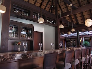 Bar (in der Unterkunft)
