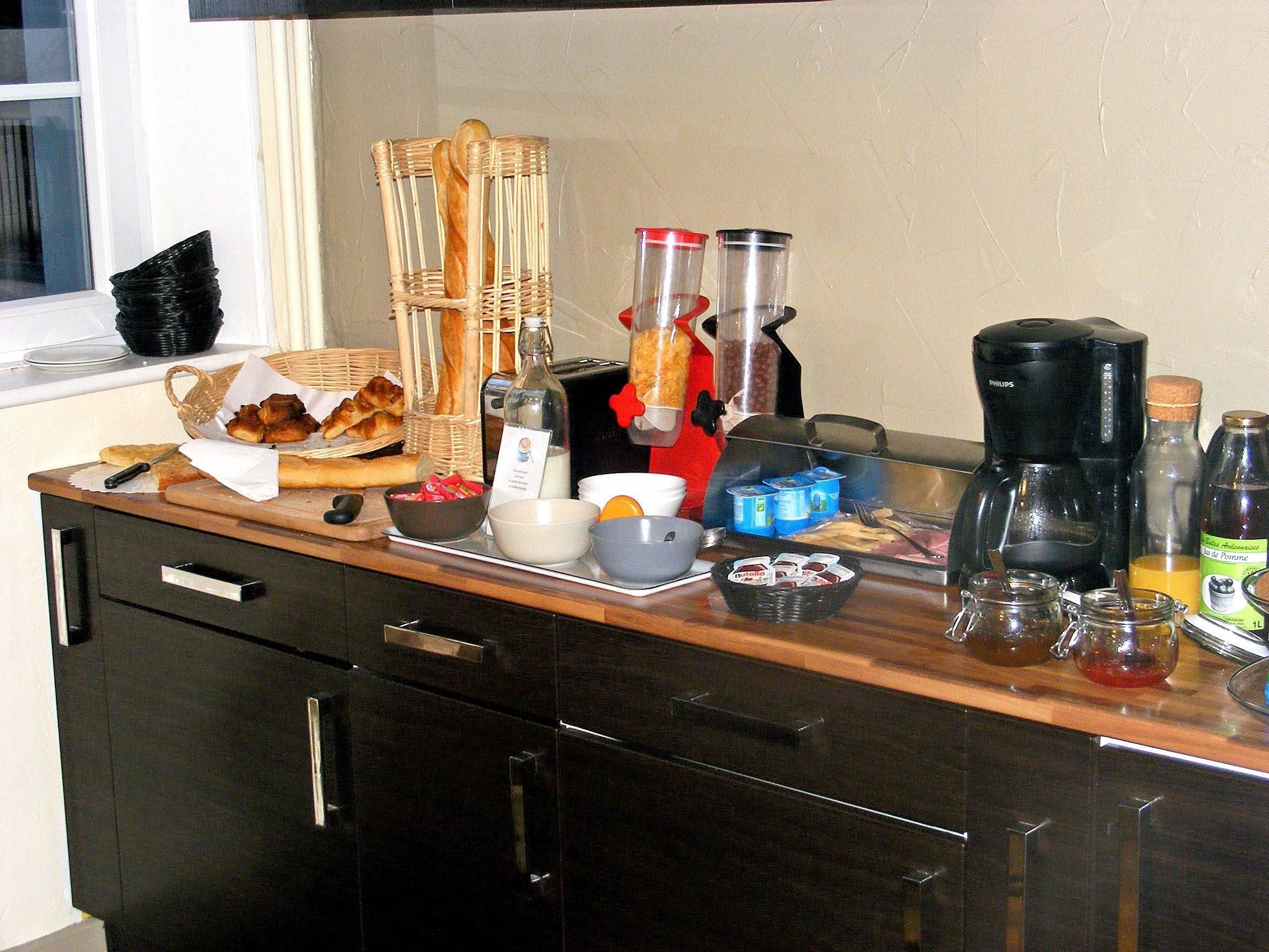 daily buffet breakfast (eur 10 per person)