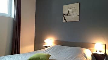 Chambre Double Standard | Bureau, lits bébé (gratuits), Wi-Fi gratuit