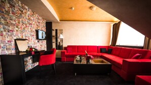 TV - Hotel Lavina (East Sarajevo)