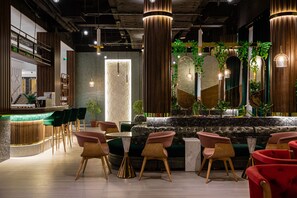 Lobby lounge - Mövenpick Samarkand (Samarkand)