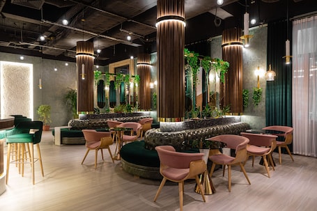 Lobby lounge. Mövenpick Samarkand