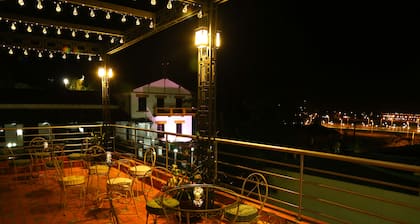 De la Trinidad Hotel