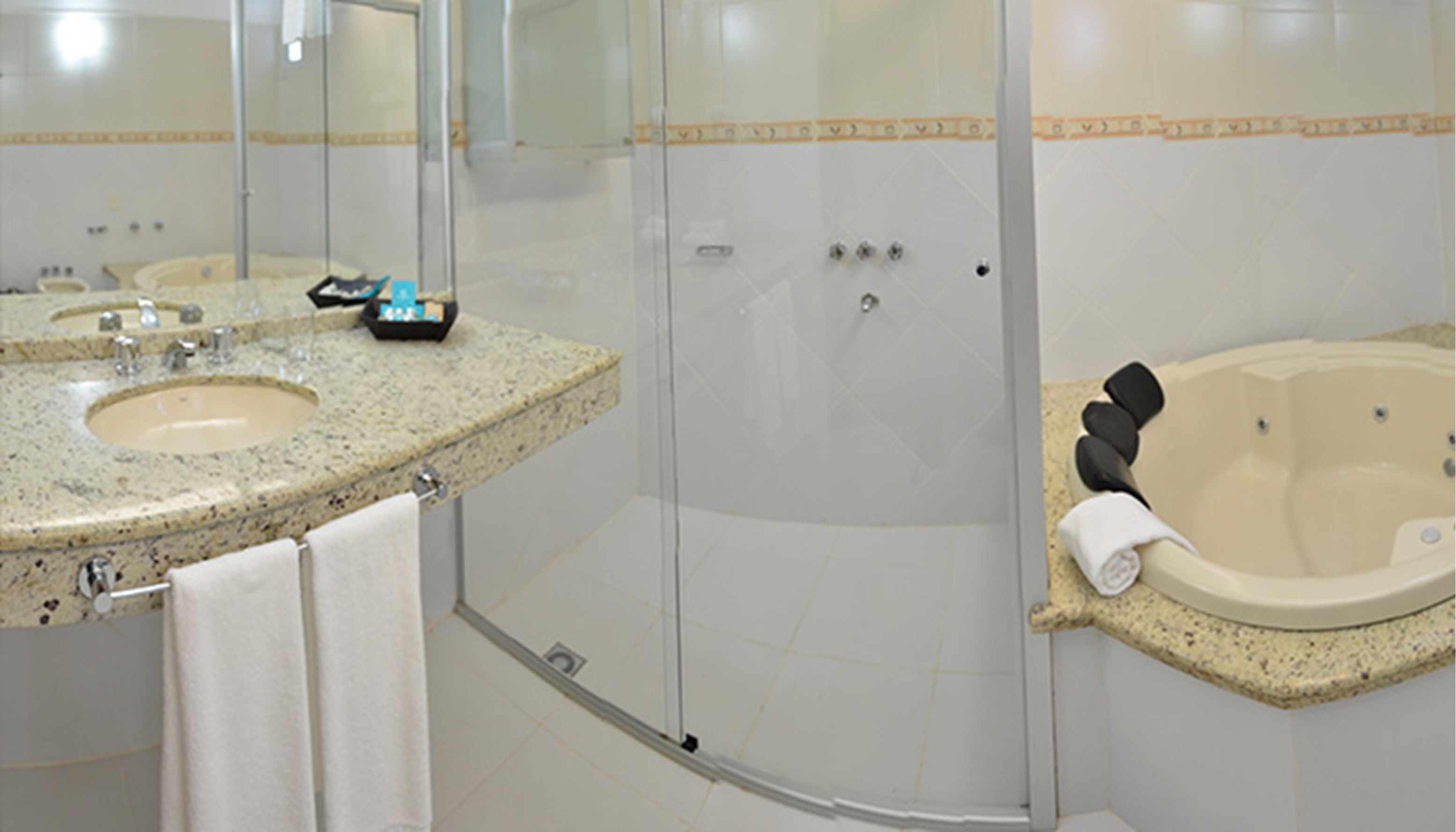suite, 1 king bed, non smoking, beach view (trinidad) | bathroom | hair dryer, bidet, towels