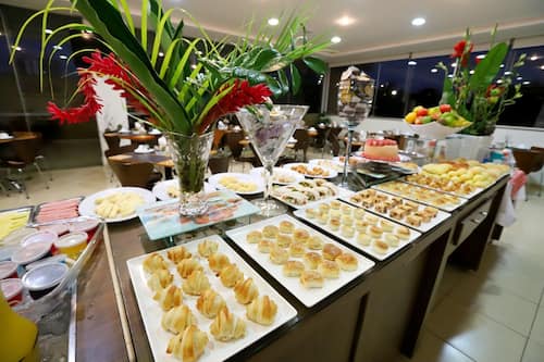 Desayuno continental incluido todos los días