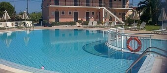 Eleni's Garden Studios