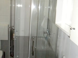 Articles de toilette gratuits, sèche-cheveux