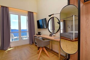 Room - Hermes (Syros)