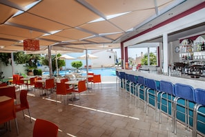 Dining - Myrtis (Agios Vasileios)