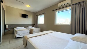 Deluxe Quadruple Room | Free WiFi, bed sheets, wheelchair access - I-Hotel, Piracicaba (Piracicaba)