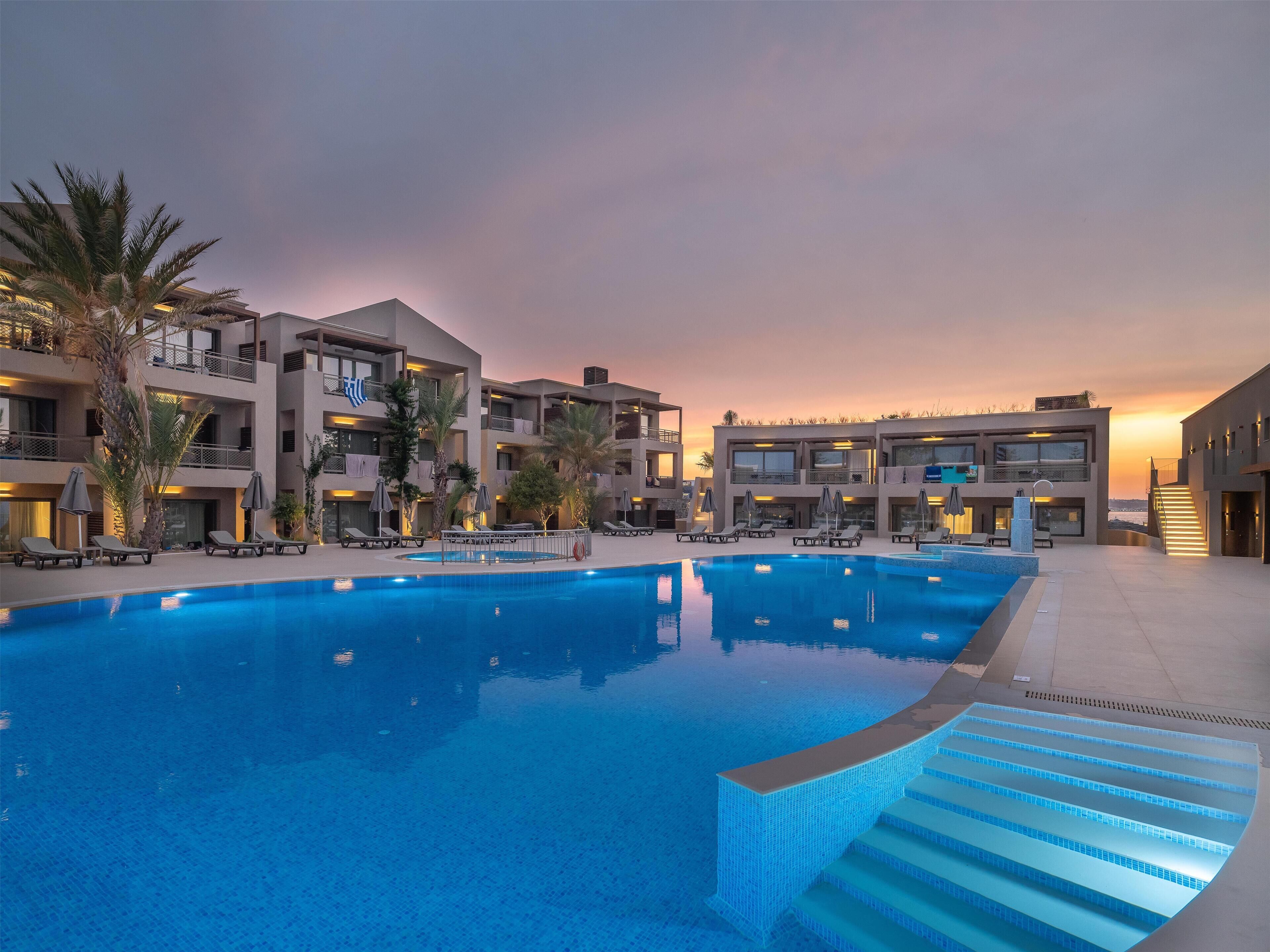 2 piscinas techadas, 7 piscinas al aire libre, sombrillas