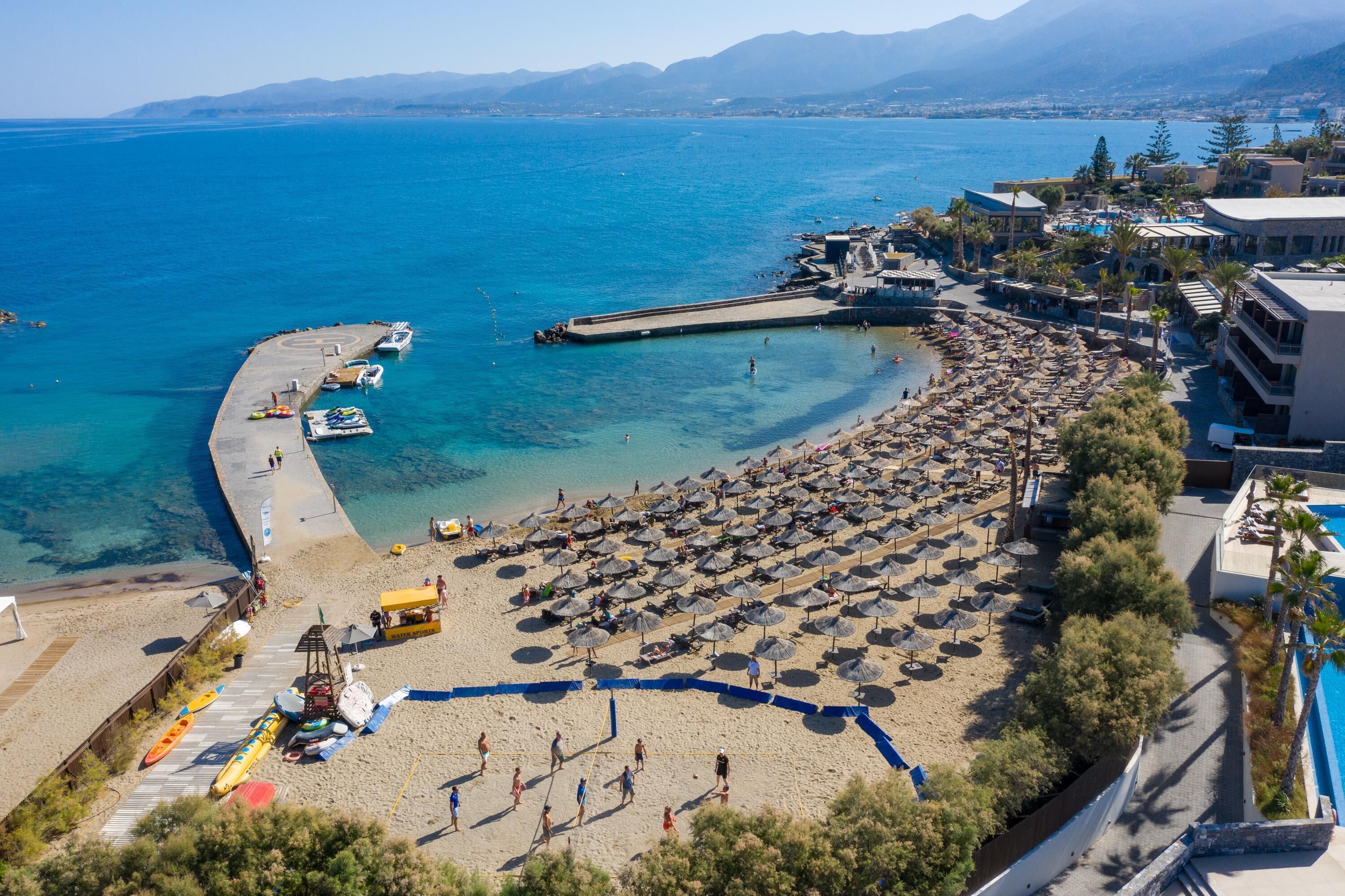 Private beach, free beach cabanas, sun-loungers, beach umbrellas